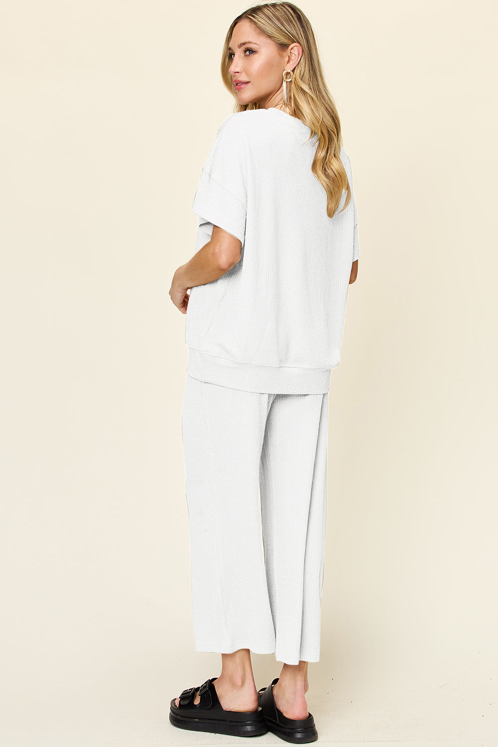 Eva Short Sleeve T-Shirt and Wide Leg Pants in 6 Colors!