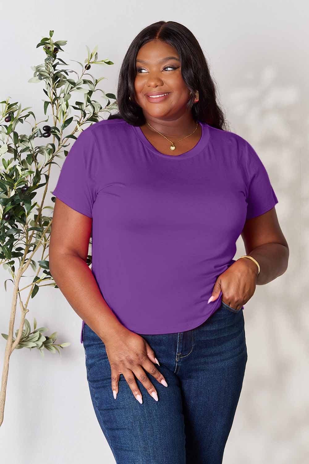 Basic Round Neck Short Sleeve T-Shirt in 7 Colors!