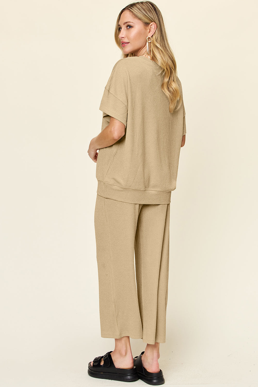 Eva Short Sleeve T-Shirt and Wide Leg Pants in 6 Colors!