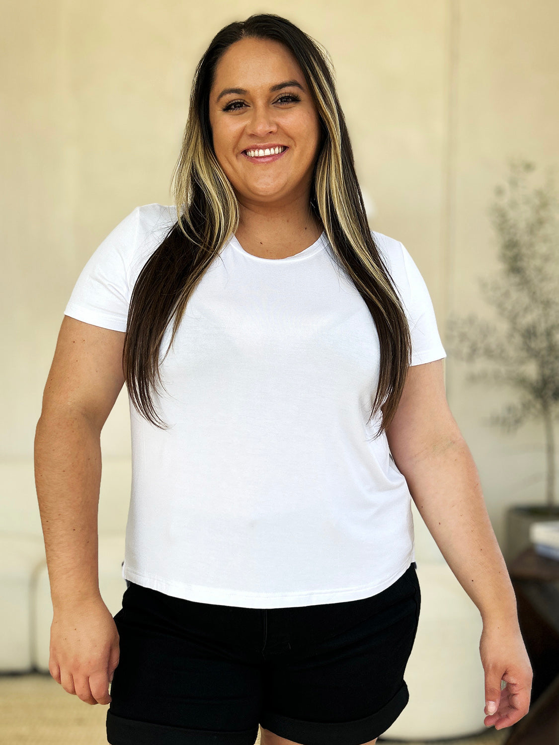 Basic Round Neck Short Sleeve T-Shirt in 7 Colors!
