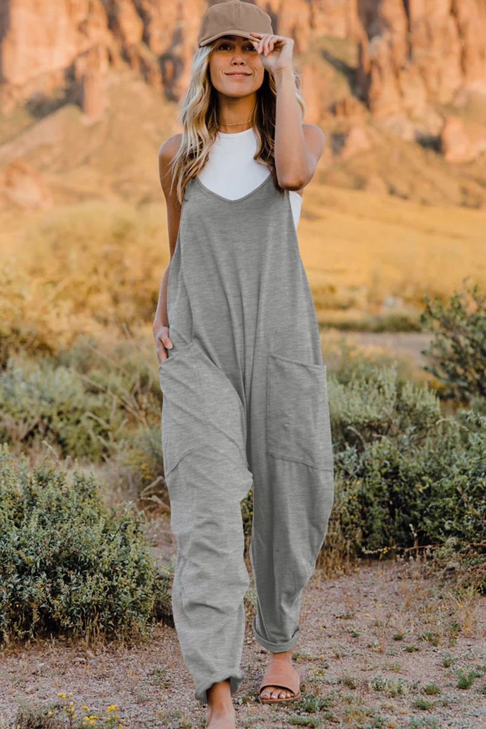 Donna V-Neck Sleeveless Jumpsuit w/Pockets in 6 Colors!