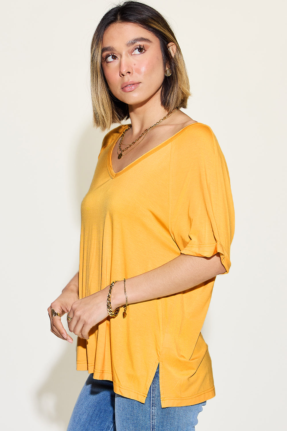 Bamboo Slit V-Neck Short Sleeve T-Shirt in 4 Colors!