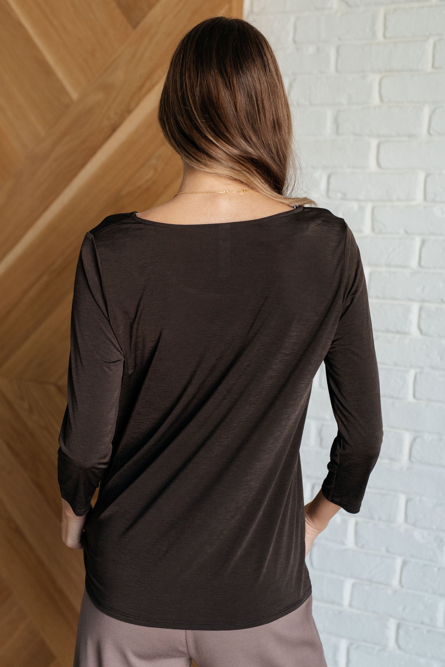 Signature Classic Round Neck Top in Chocolate