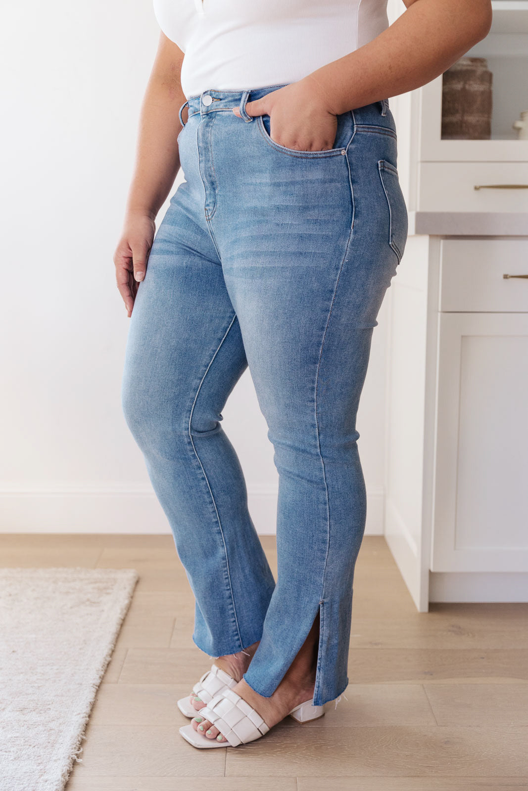 Jody Slim Flare Side Slit Jeans